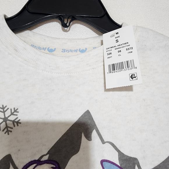 Disney stitch Riding sled sweater kids Small - Picture 3 of 6